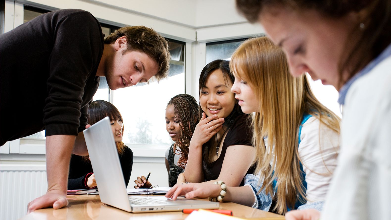 Dismantling Barriers for English Language Learners in Middle and High  School | Edutopia