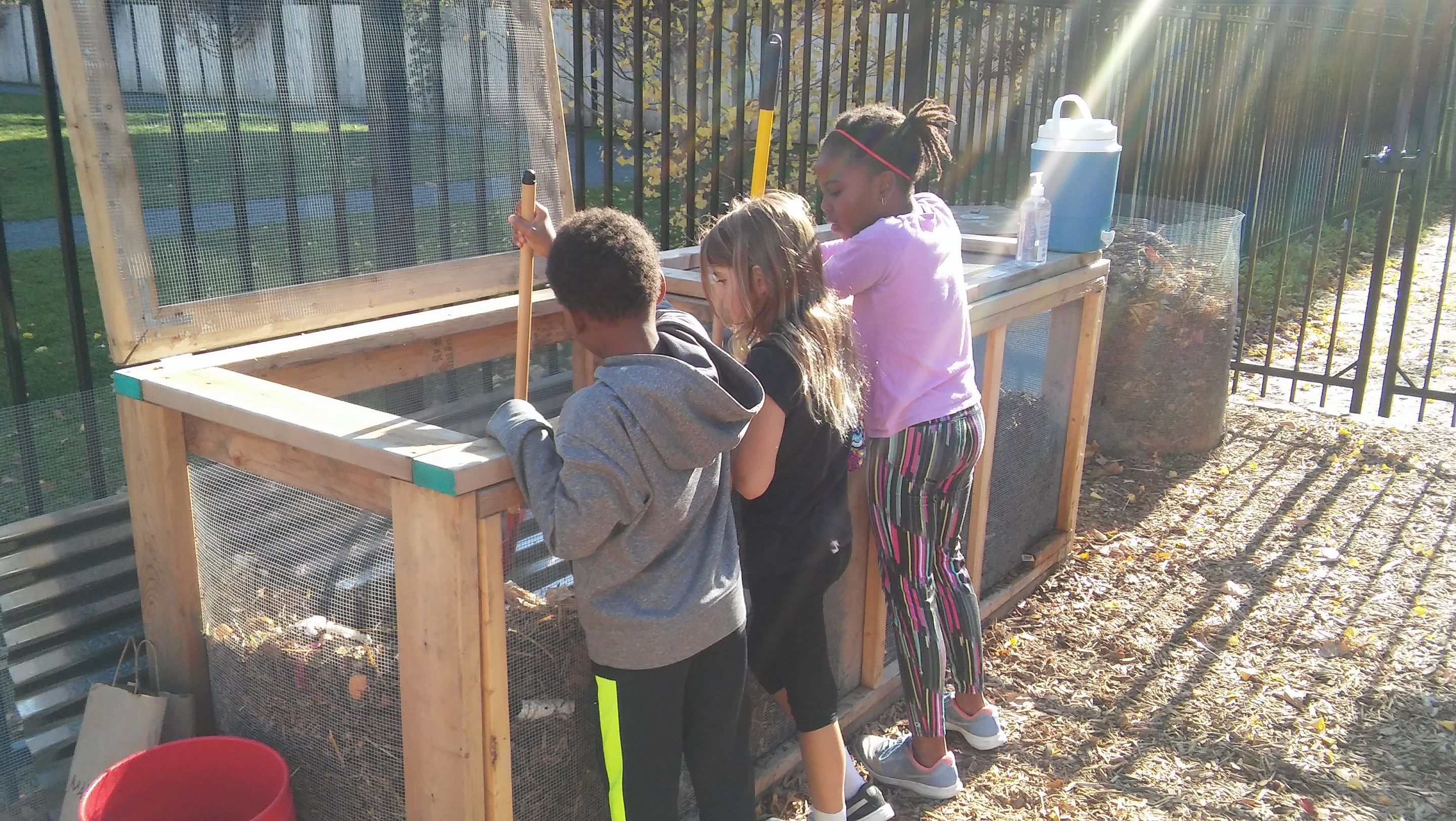 Using a Compost Bin for Teaching in Elementary and Middle School | Edutopia