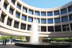 Exterior image of the Hirshhorn Museum in Washington, DC